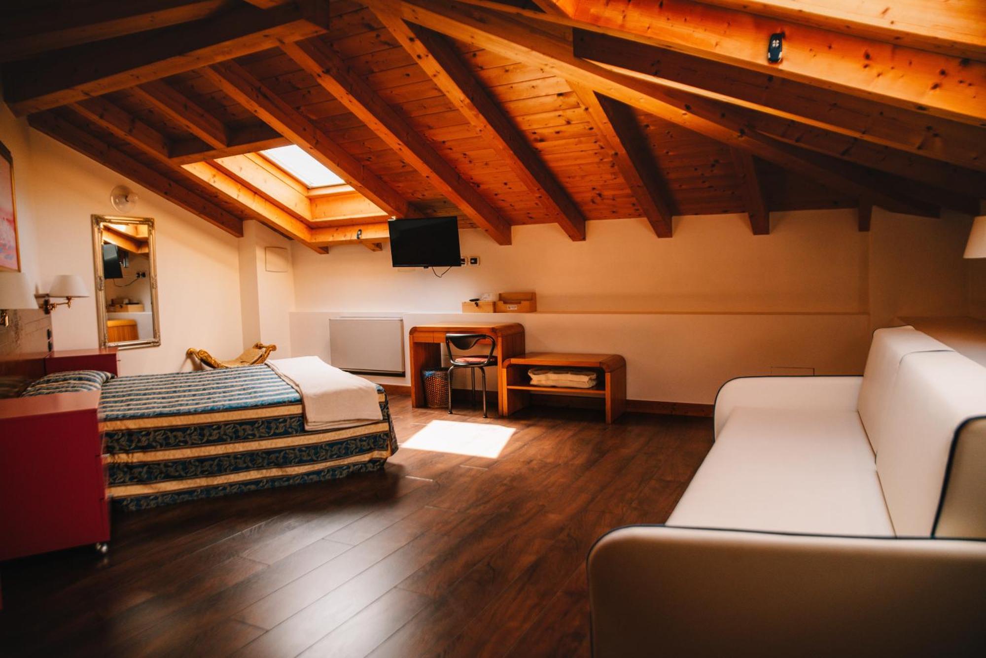 Arciduca Charming House Room & Breakfast Arco Exterior foto